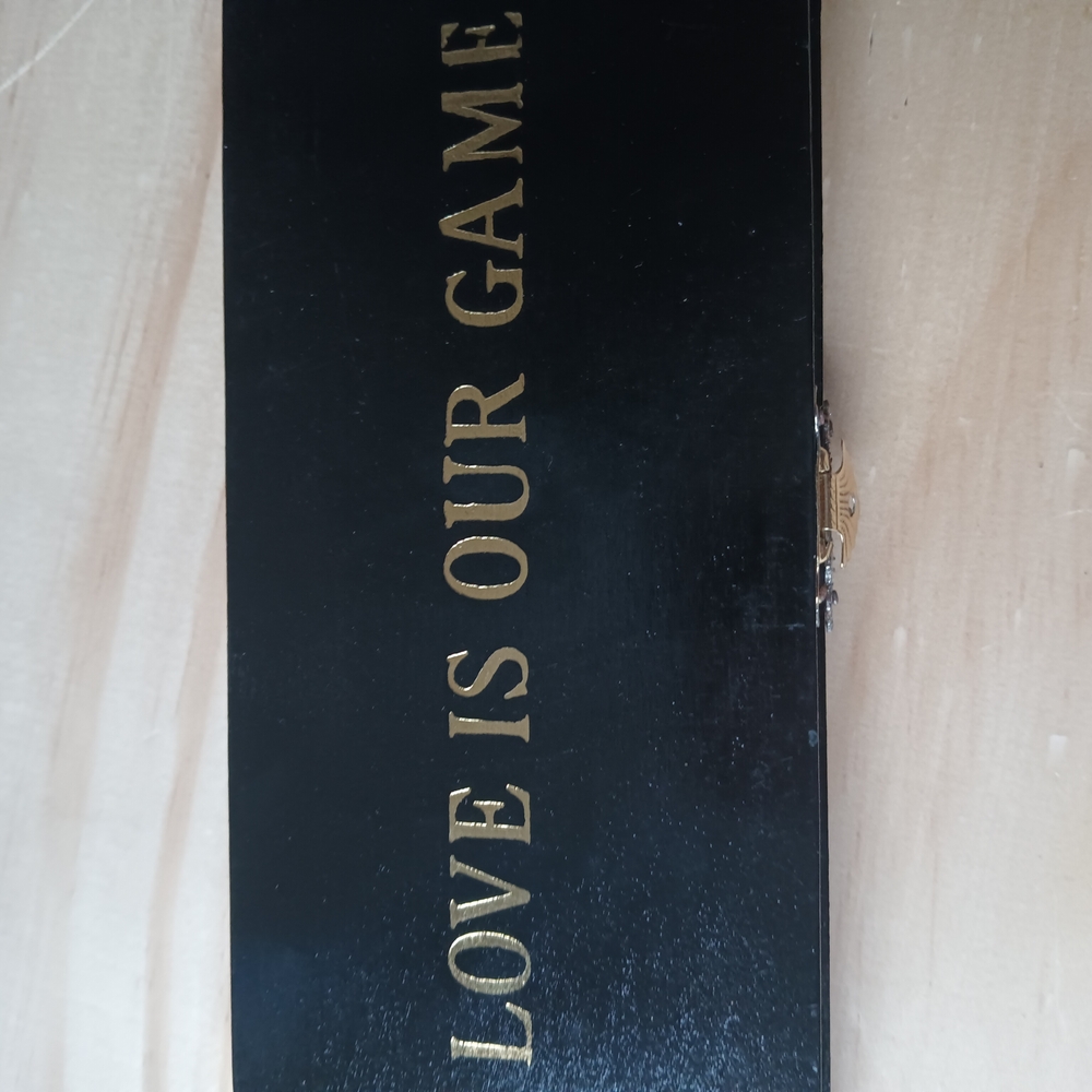 Gold Tennis Racket Decor - Picture 3 of 6